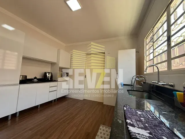 Casa com 175m² 3 quartos e 3 banheiros, à venda, no bairro Madureira em Bauru