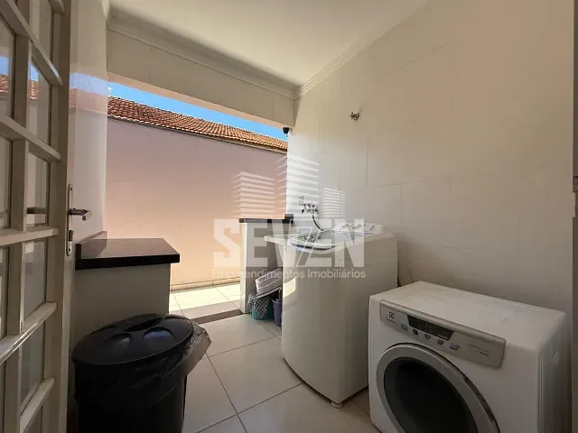 Casa com 175m² 3 quartos e 3 banheiros, à venda, no bairro Madureira em Bauru