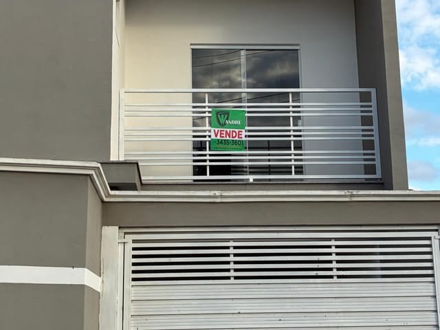 Casa com 150m² 3 quartos e 3 banheiros, à venda, no bairro Fisgão em Extrema