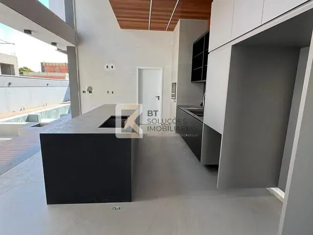 Casa com 525m² 3 quartos e 4 banheiros, à venda, no bairro Jardim Santa Rita em Indaiatuba