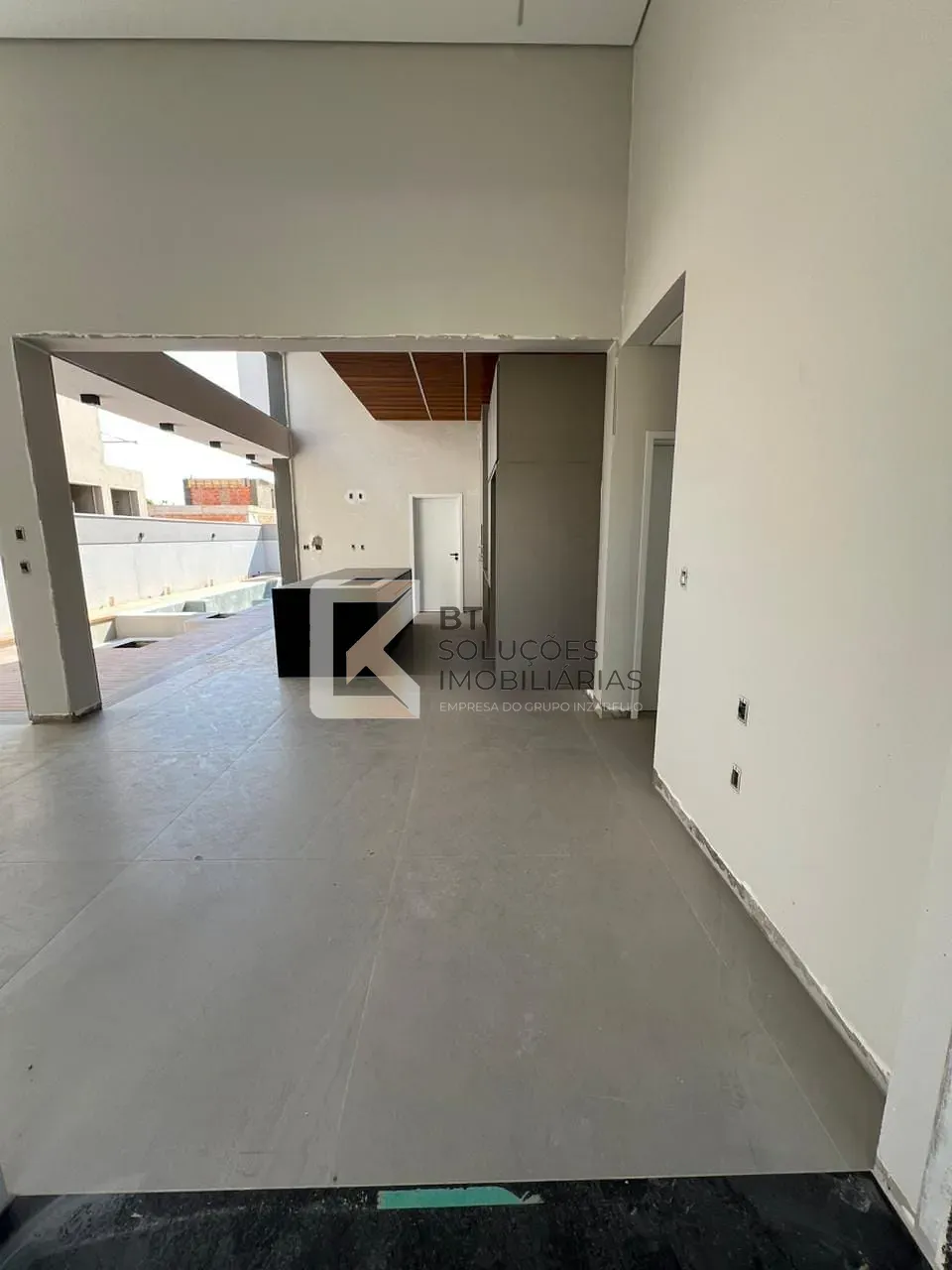 Casa, 3 quartos, 267 m² - Foto 1