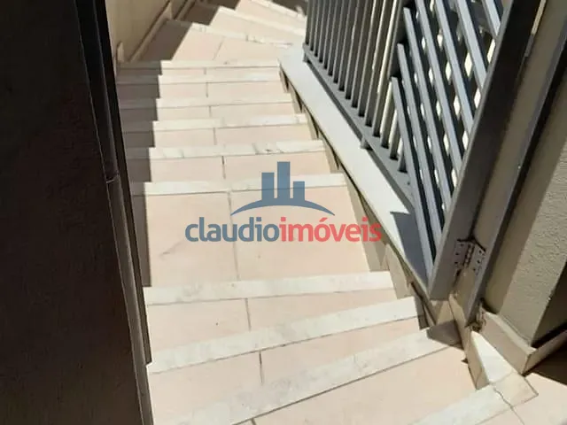 Casa com 422m² 2 quartos e 3 banheiros, à venda, no bairro Goiabal em Barra Mansa