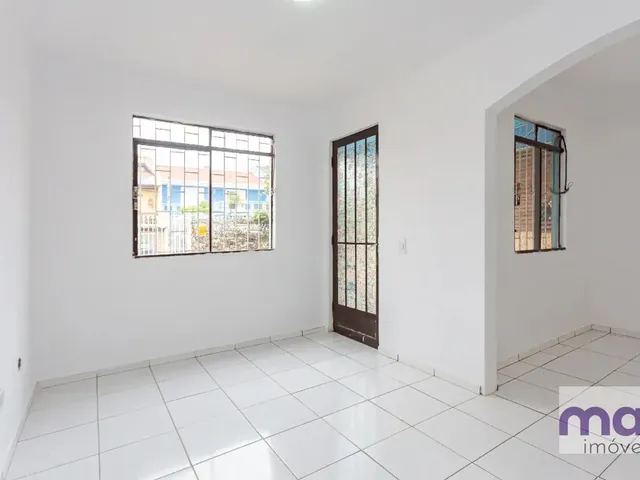 Casa com 109m² 3 quartos e 1 banheiro, à venda, no bairro Portão em Curitiba