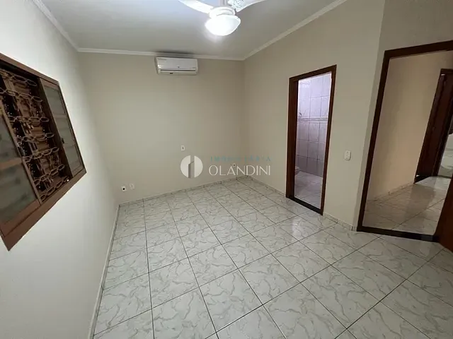 Casa com 200m² 2 quartos e 1 banheiro, à venda, no bairro Jardim Bela Vista II em Artur Nogueira