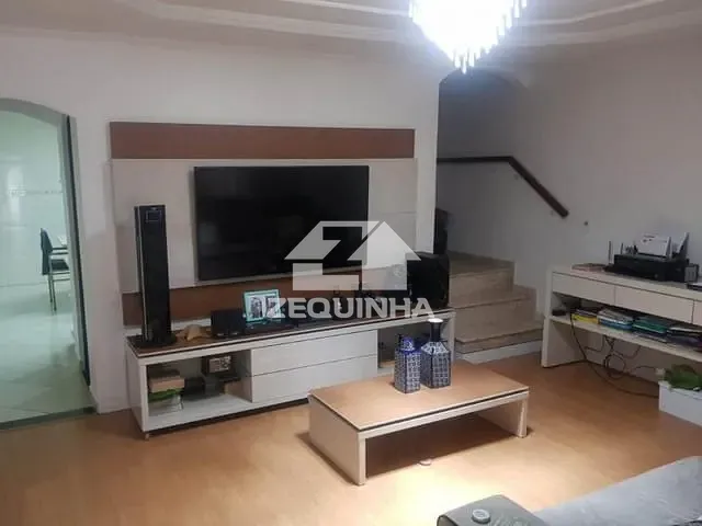 Casa com 75m² 2 quartos e 3 banheiros, à venda, no bairro Vila Quintino em Carapicuiba