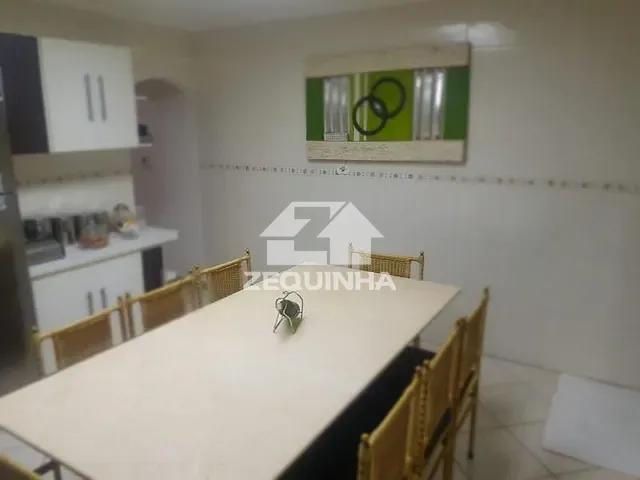 Casa com 75m² 2 quartos e 3 banheiros, à venda, no bairro Vila Quintino em Carapicuiba