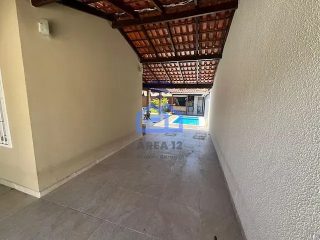 Casa com 450m² 4 quartos e 2 banheiros, à venda, no bairro Aruan em Caraguatatuba