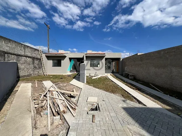 Casa com 150m² 3 quartos e 2 banheiros, à venda, no bairro Das Graças em Colombo