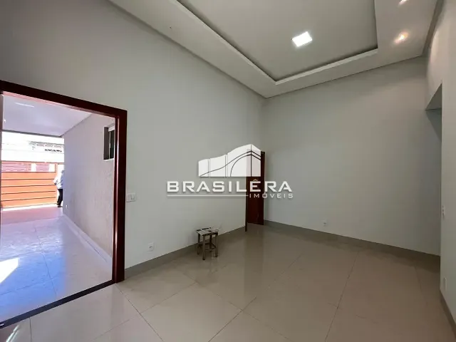Casa 3 quartos e 3 banheiros, à venda, no bairro Jardim Luz em Aparecida de Goiânia