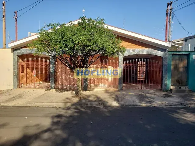 Casa com 250m² 3 quartos e 2 banheiros, à venda, no bairro Jardim Claret em Rio Claro