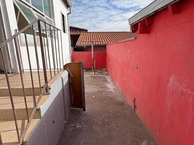 Casa com 125m² 2 quartos e 1 banheiro, para alugar, no bairro Jardim Florence em Campinas