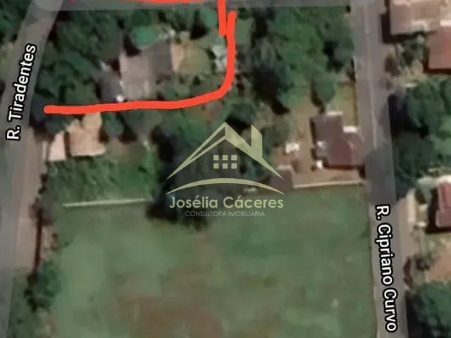Casa com 700m² 3 quartos e 3 banheiros, à venda, no bairro centro em Chapada dos Guimarães