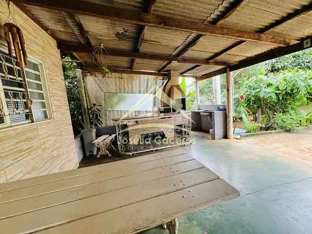 Casa com 700m² 3 quartos e 3 banheiros, à venda, no bairro centro em Chapada dos Guimarães