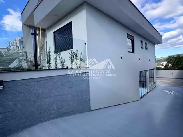 Casa 3 quartos e 3 banheiros, à venda, no bairro Potecas em São José
