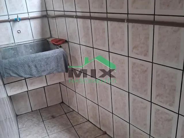 Casa 2 quartos e 2 banheiros, para alugar, no bairro Campanário em Diadema