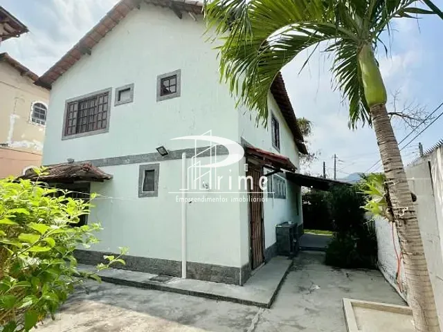 Casa com 360m² 5 quartos e 2 banheiros, à venda, no bairro Itaipu em Niterói