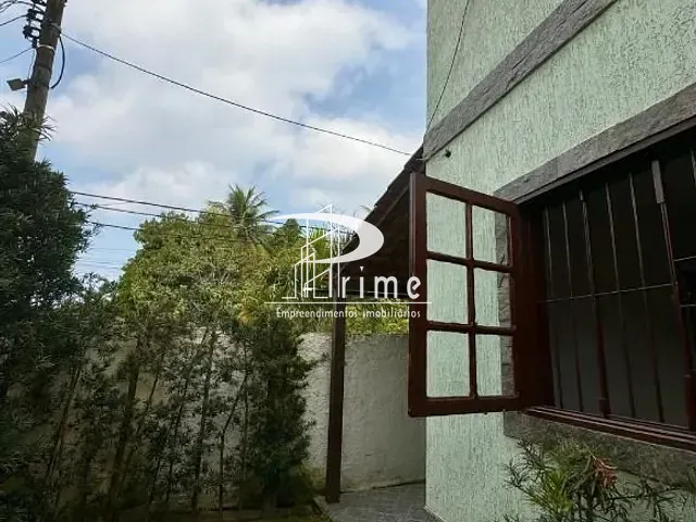 Casa com 360m² 5 quartos e 2 banheiros, à venda, no bairro Itaipu em Niterói