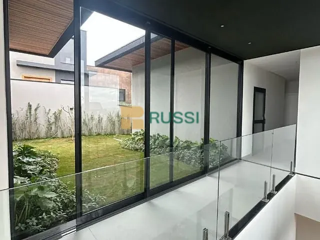 Casa com 995m² 4 quartos e 6 banheiros, à venda, no bairro Condomínio Reserva do Paratehy em São José dos Campos