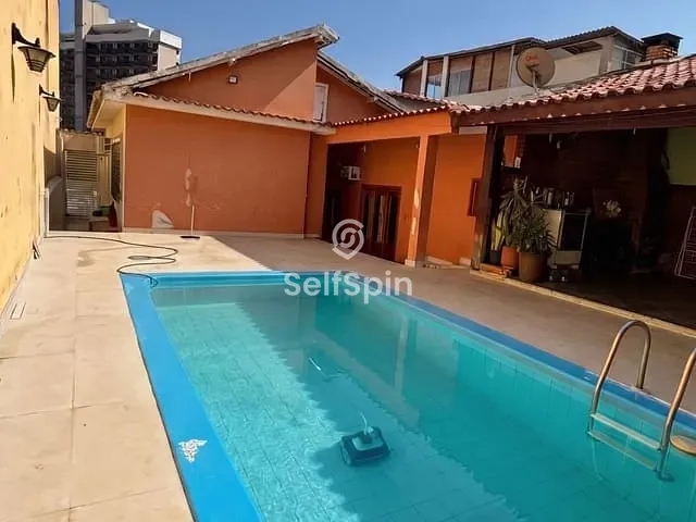 Casa 5 quartos e 4 banheiros, para alugar, no bairro Fátima em Niterói