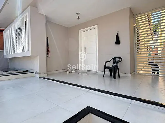 Casa 5 quartos e 4 banheiros, para alugar, no bairro Fátima em Niterói
