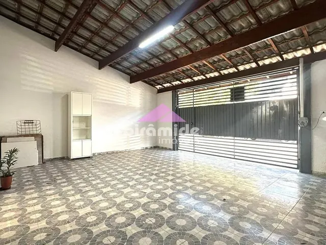 Casa com 175m² 3 quartos e 2 banheiros, à venda, no bairro Portal dos Passaros em São José Dos Campos