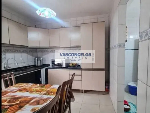 Casa com 250m² 7 quartos e 3 banheiros, à venda, no bairro Conjunto Residencial Vale dos Pinheiros em São José dos Campos