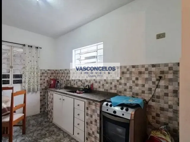 Casa com 250m² 7 quartos e 3 banheiros, à venda, no bairro Conjunto Residencial Vale dos Pinheiros em São José dos Campos