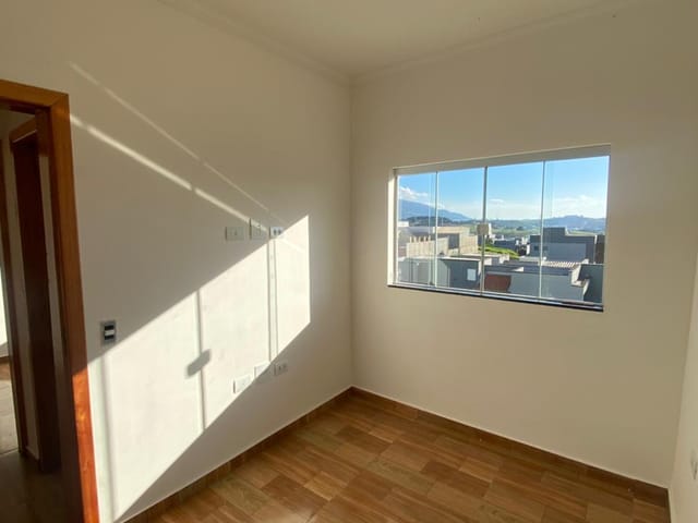 Sobrado 3 quartos e 2 banheiros, à venda ou para alugar, no bairro Recanto do Sol em Extrema