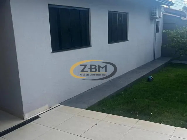 Casa com 330m² 3 quartos e 3 banheiros, à venda, no bairro Santa Mônica em Londrina
