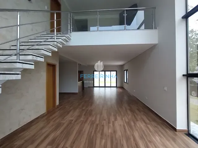 Casa com 370m² 4 quartos e 6 banheiros, para alugar, no bairro Urbanova em São José dos Campos