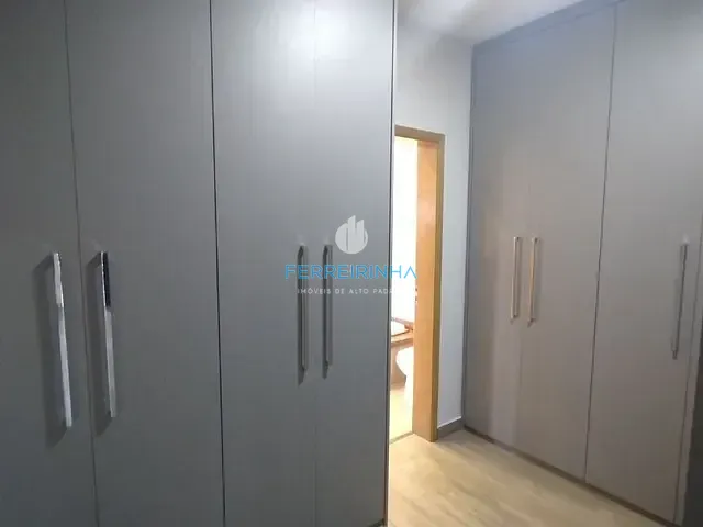 Casa com 370m² 4 quartos e 6 banheiros, para alugar, no bairro Urbanova em São José dos Campos