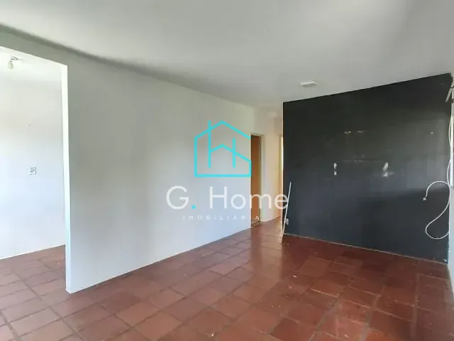 Casa com 300m² 2 quartos e 1 banheiro, à venda, no bairro Conjunto Habitacional Luiz de Sá em Londrina