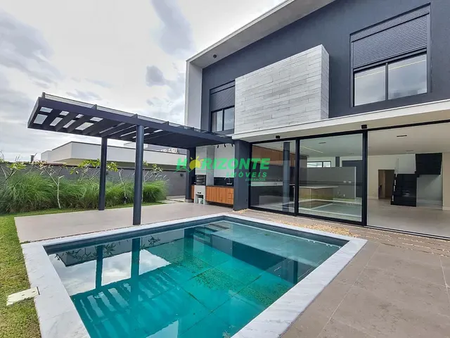 Casa com 600m² 3 quartos e 5 banheiros, à venda, no bairro Condomínio Residencial Colinas do Paratehy em São José dos Campos