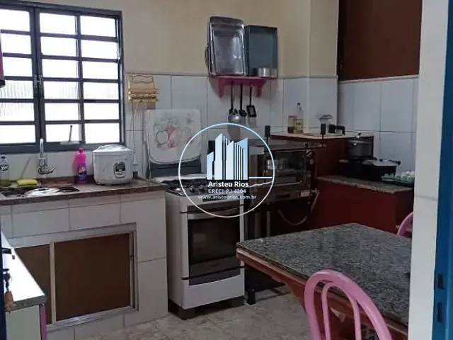 Casa com 550m² 3 quartos e 3 banheiros, à venda, no bairro Portal Ipiranga em Pouso Alegre