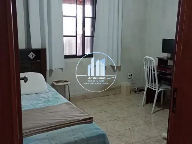 Casa com 550m² 3 quartos e 3 banheiros, à venda, no bairro Portal Ipiranga em Pouso Alegre