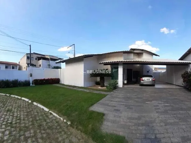 Casa com 405m² 3 quartos e 3 banheiros, à venda, no bairro Condomínio Village dos Goytacazes em Campos dos Goytacazes