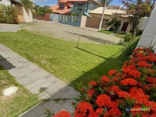 Casa com 405m² 3 quartos e 3 banheiros, à venda, no bairro Condomínio Village dos Goytacazes  em Campos dos Goytacazes