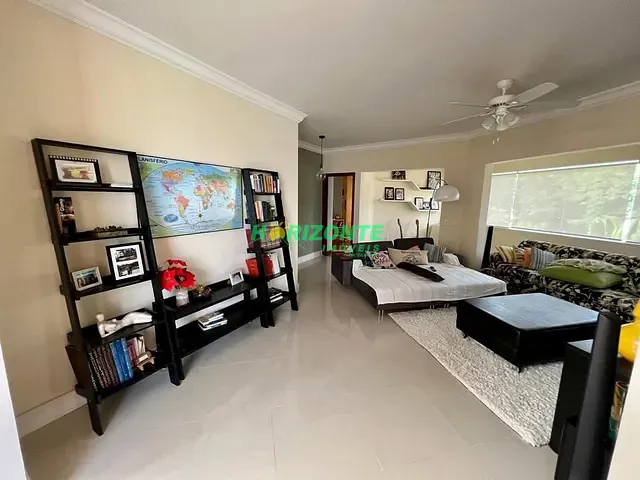 Casa com 450m² 5 quartos e 1 banheiro, à venda, no bairro Conjunto Residencial Esplanada do Sol em São José dos Campos