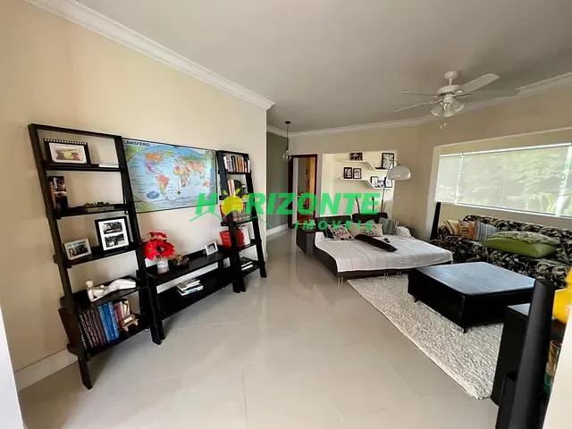 Casa com 450m² 5 quartos e 1 banheiro, à venda, no bairro Conjunto Residencial Esplanada do Sol em São José dos Campos