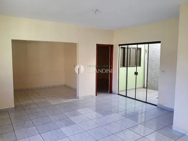 Casa com 300m² 3 quartos e 1 banheiro, à venda, no bairro Jardim do Lago em Artur Nogueira