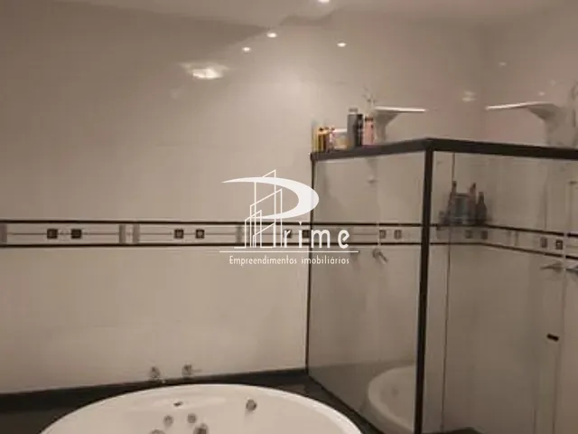 Casa com 550m² 4 quartos e 5 banheiros, à venda, no bairro Badu em Niterói