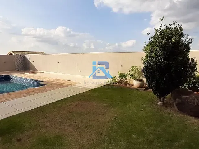 Casa com 450m² 4 quartos e 3 banheiros, à venda, no bairro Residencial Fazenda Serrinha em Itatiba