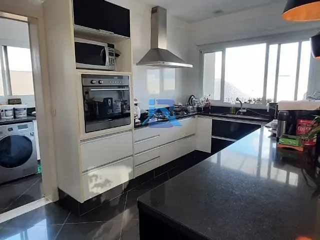 Casa com 450m² 4 quartos e 3 banheiros, à venda, no bairro Residencial Fazenda Serrinha em Itatiba