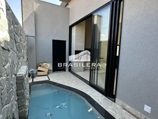 Casa com 250m² 3 quartos e 3 banheiros, à venda, no bairro Jardins Parma em Senador Canedo