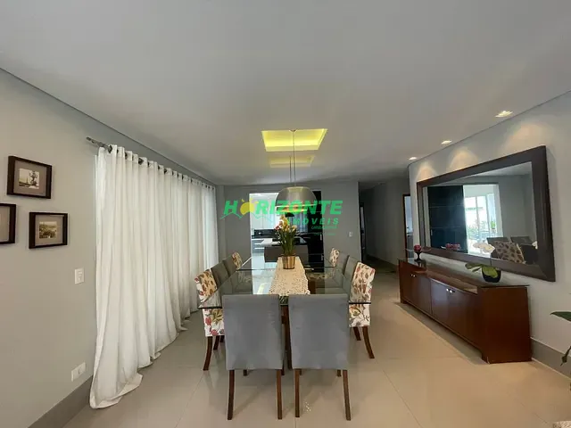 Casa com 450m² 4 quartos e 5 banheiros, à venda, no bairro Condomínio Residencial Jaguary em São José dos Campos