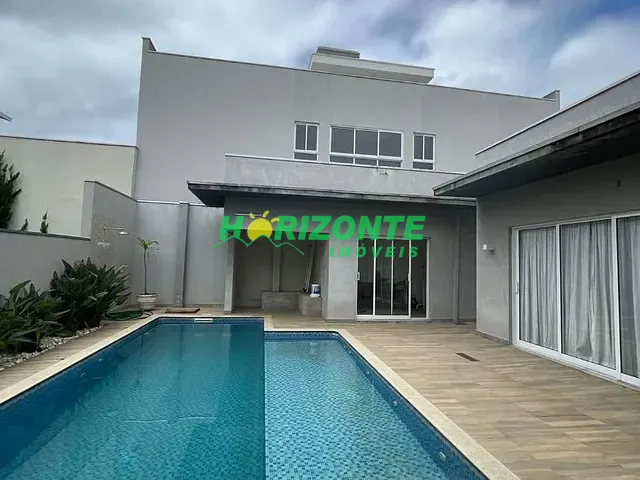 Casa com 450m² 4 quartos e 5 banheiros, à venda, no bairro Urbanova em São José dos Campos