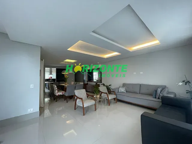 Casa com 450m² 4 quartos e 5 banheiros, à venda, no bairro Urbanova em São José dos Campos
