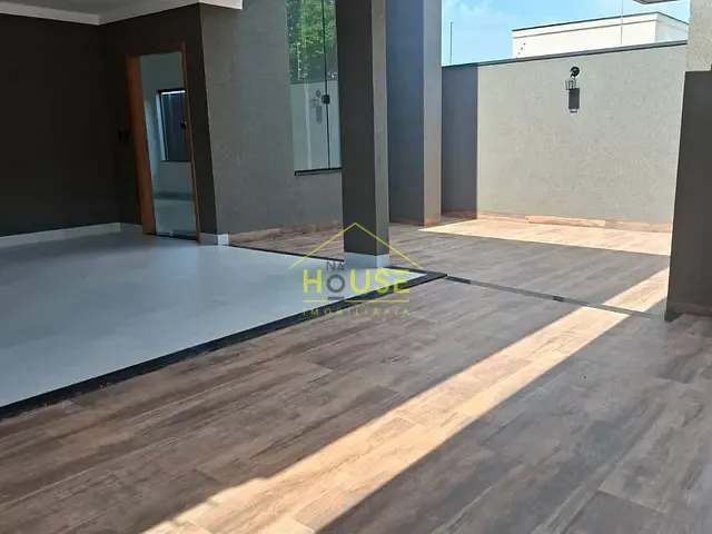 Casa com 240m² 3 quartos e 1 banheiro, à venda, no bairro Vila Residencial Orlando Nogueira Cardoso em Votuporanga