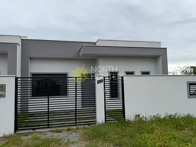 Casa com 184m² 3 quartos e 2 banheiros, à venda, no bairro Salinas em Balneário Barra do Sul
