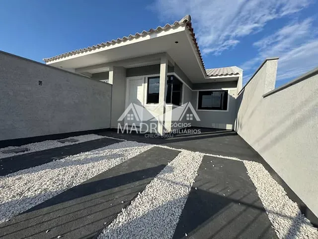 Casa 2 quartos e 1 banheiro, à venda, no bairro Barra do Aririú em Palhoça
